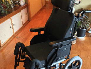 リクライニング車椅子のイメージ